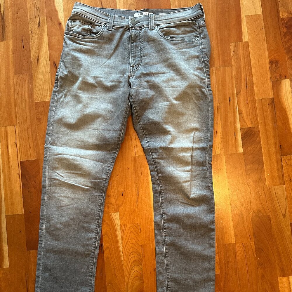 Fidelity Torino Slim Jeans, light wash, size 35 Slim